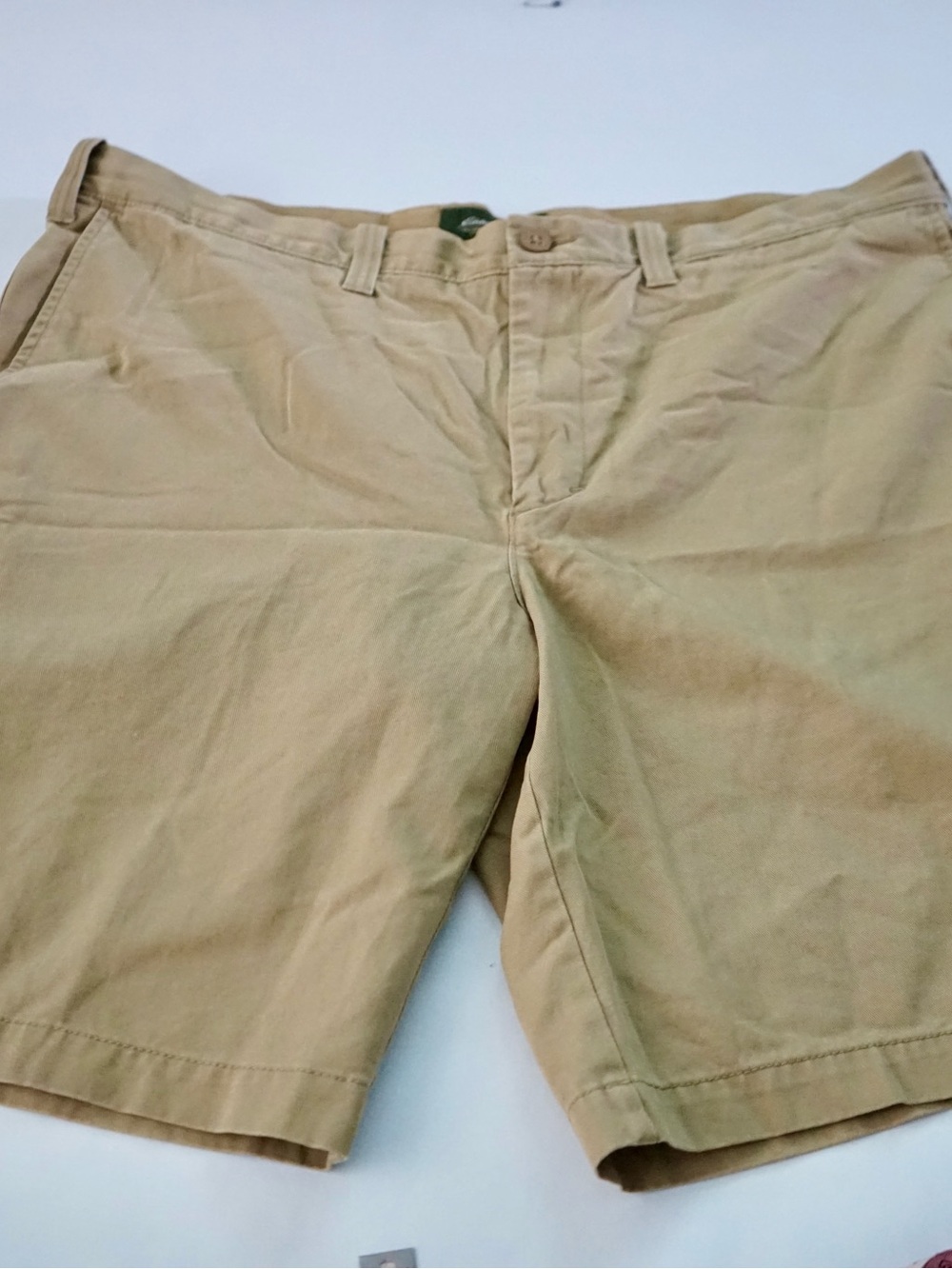 Eddie Bauer Mens Chino Shorts Size 40 Khaki Tan 100% Cotton Flat Front Classic